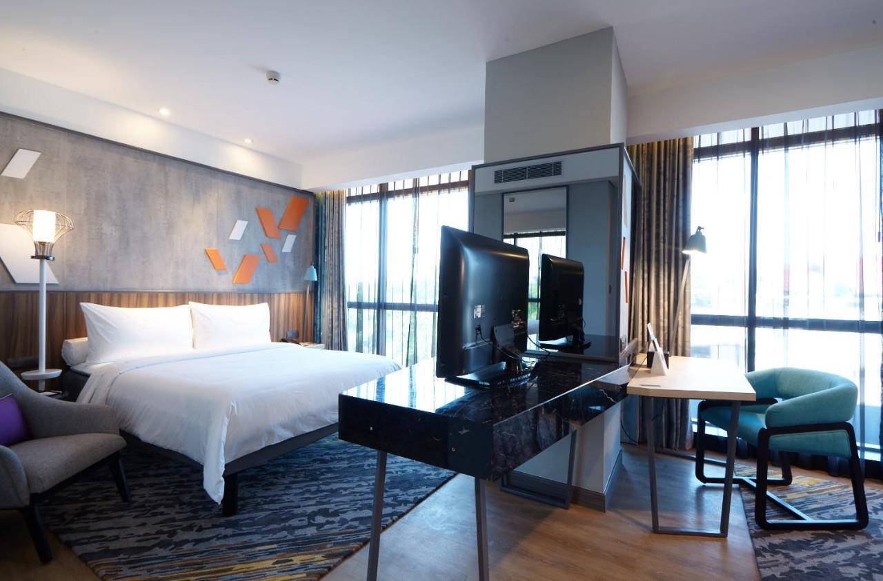 Ibis Styles Medan Pattimura Exterior photo