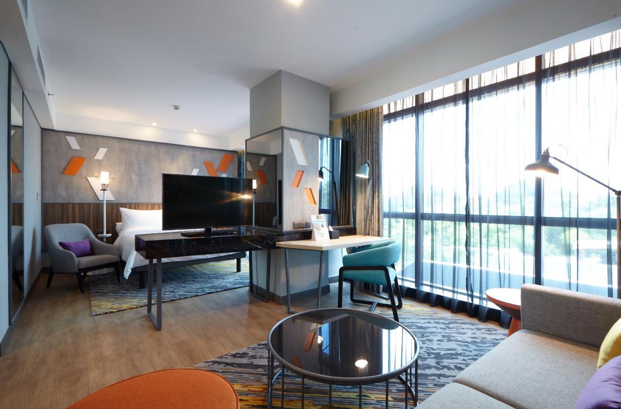 Ibis Styles Medan Pattimura Exterior photo