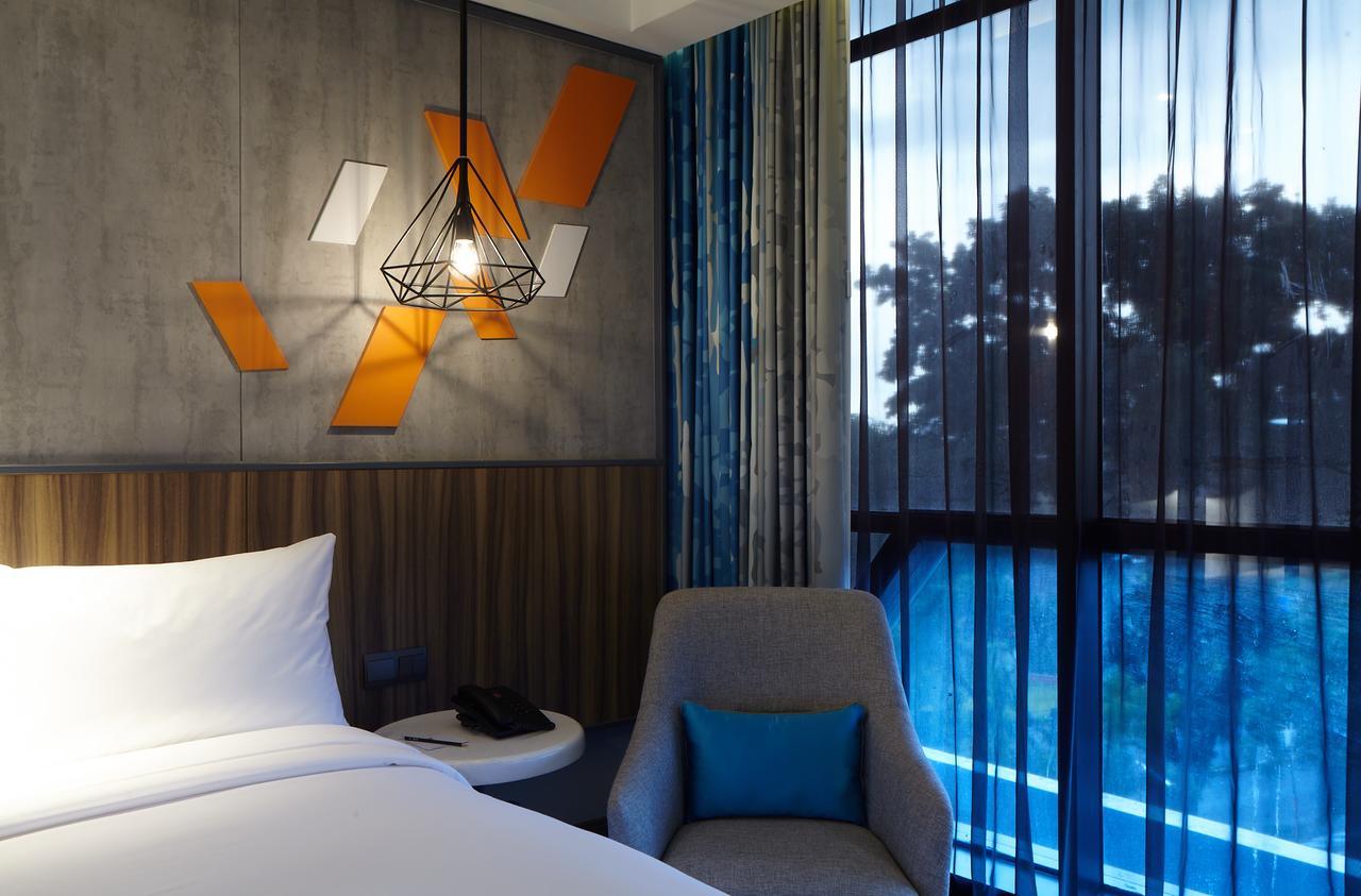 Ibis Styles Medan Pattimura Exterior photo